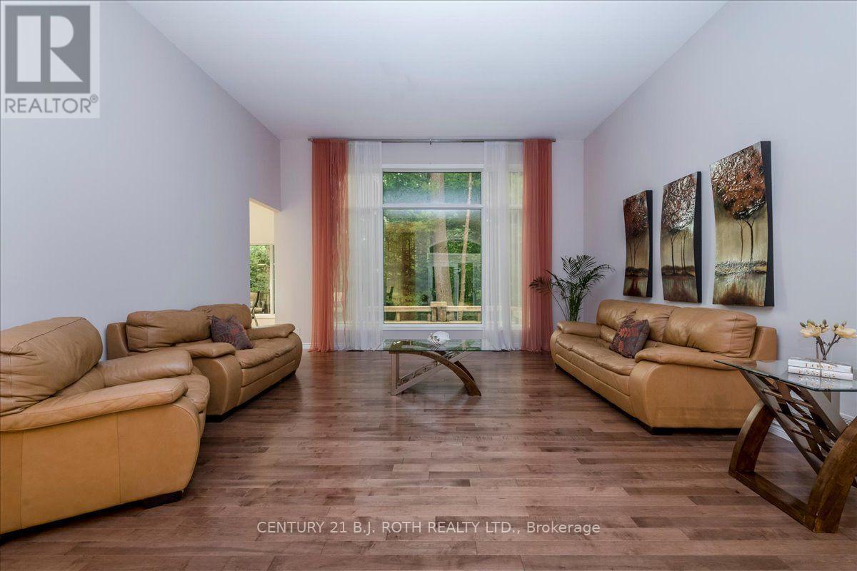 3925 ALGOMA AVENUE - Image 15