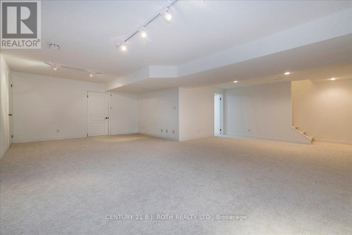3925 ALGOMA AVENUE - Image 36