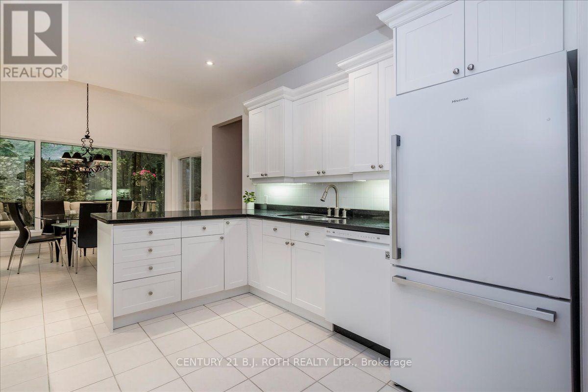3925 ALGOMA AVENUE - Image 20