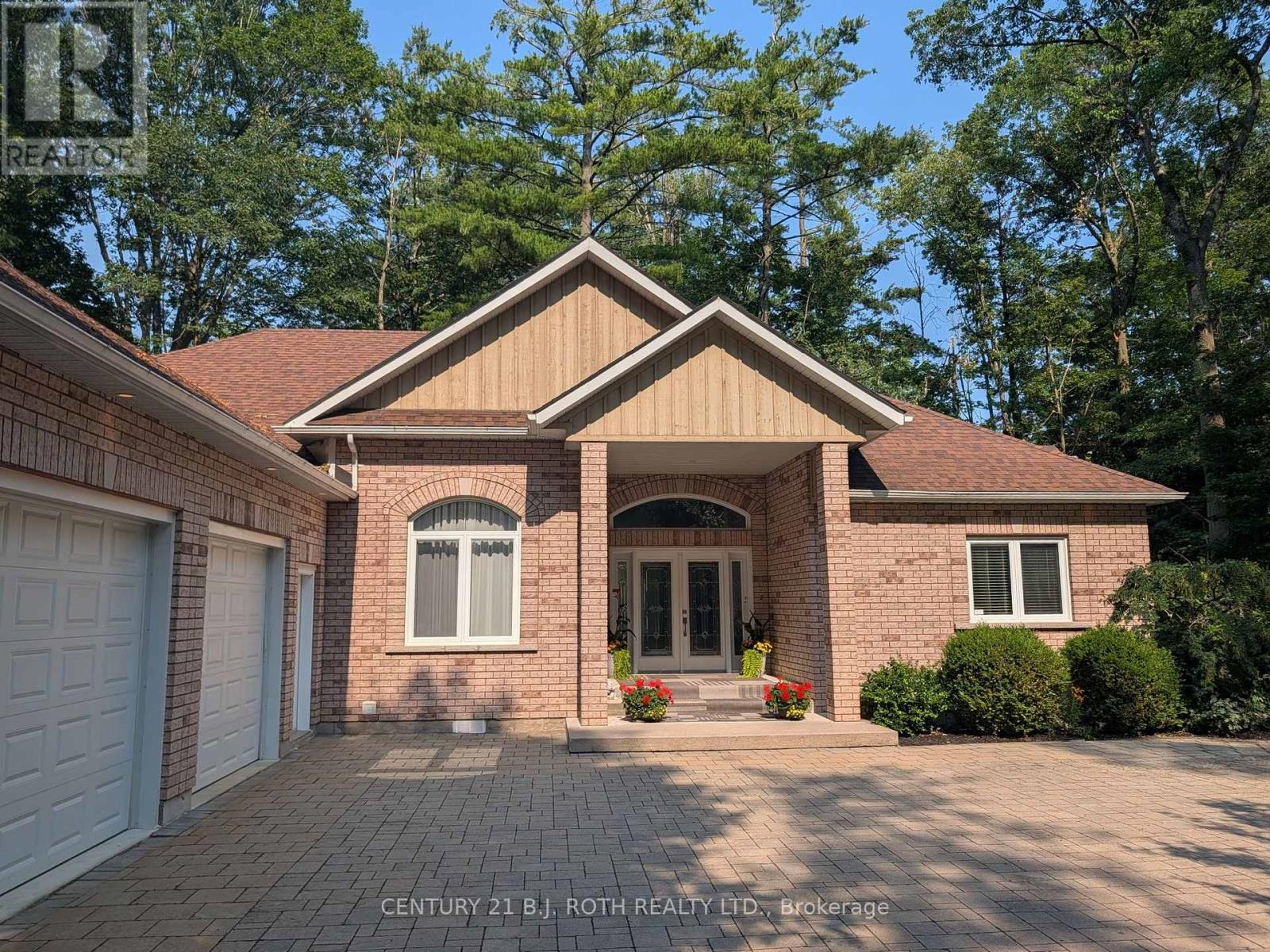 3925 ALGOMA AVENUE - Image 4