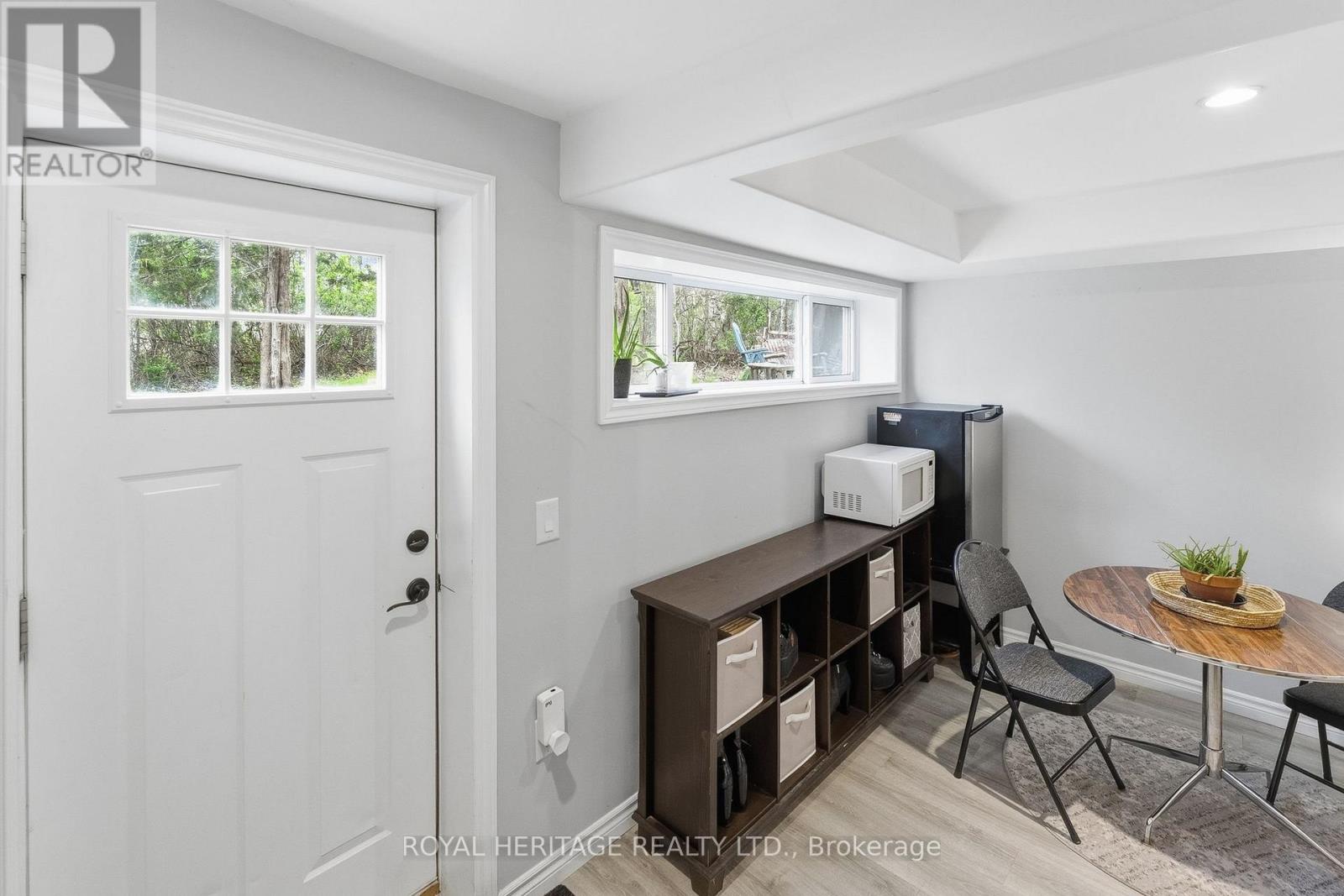 30 STOCKDALE ROAD - 20