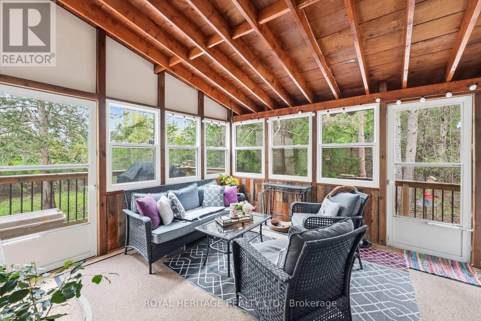 30 STOCKDALE ROAD - 25