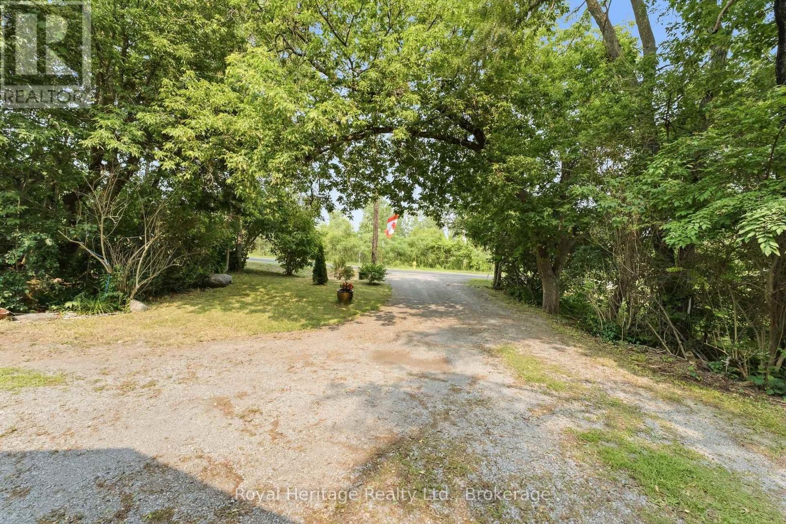 30 STOCKDALE ROAD - 37