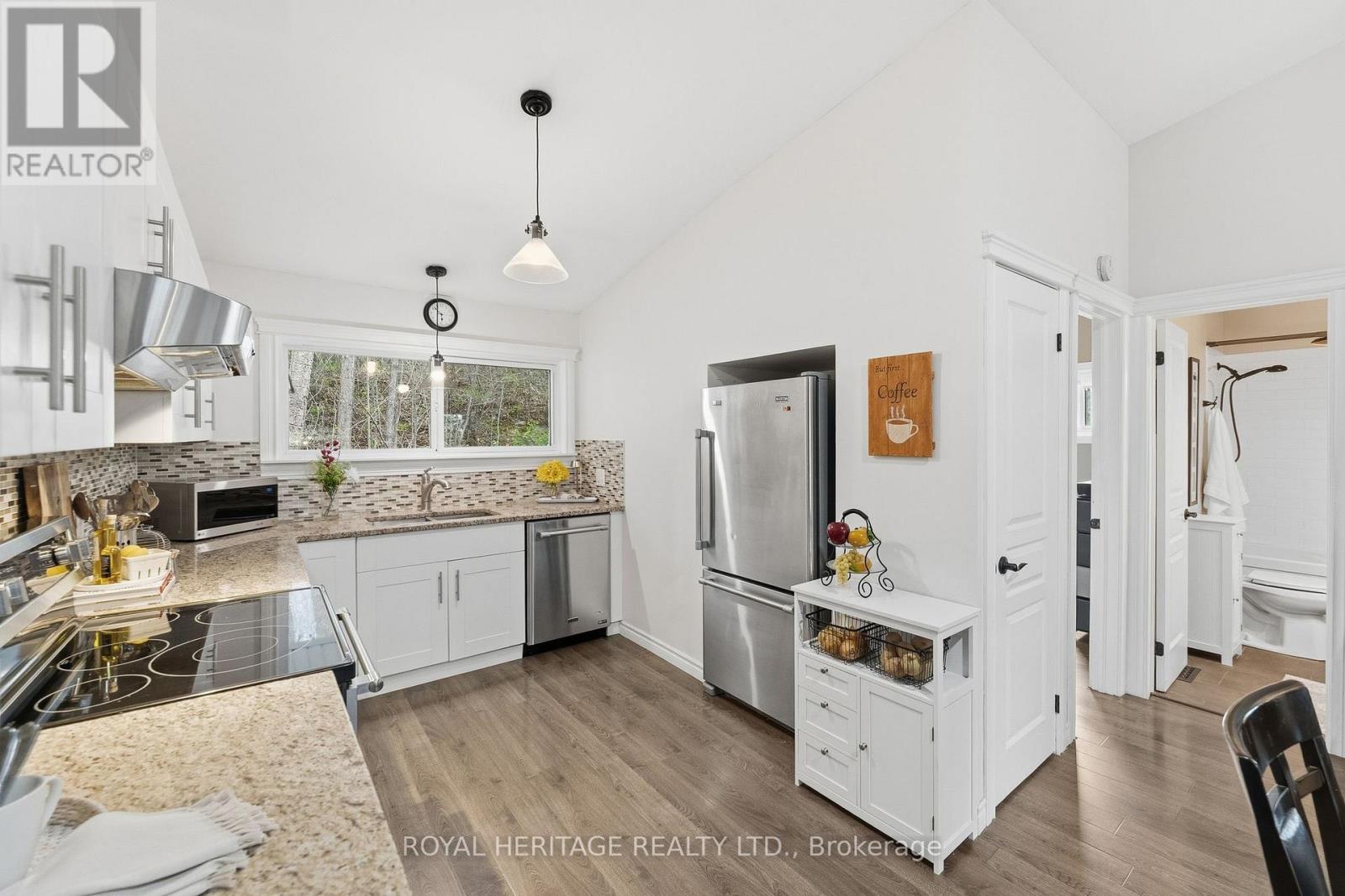 30 STOCKDALE ROAD - 5