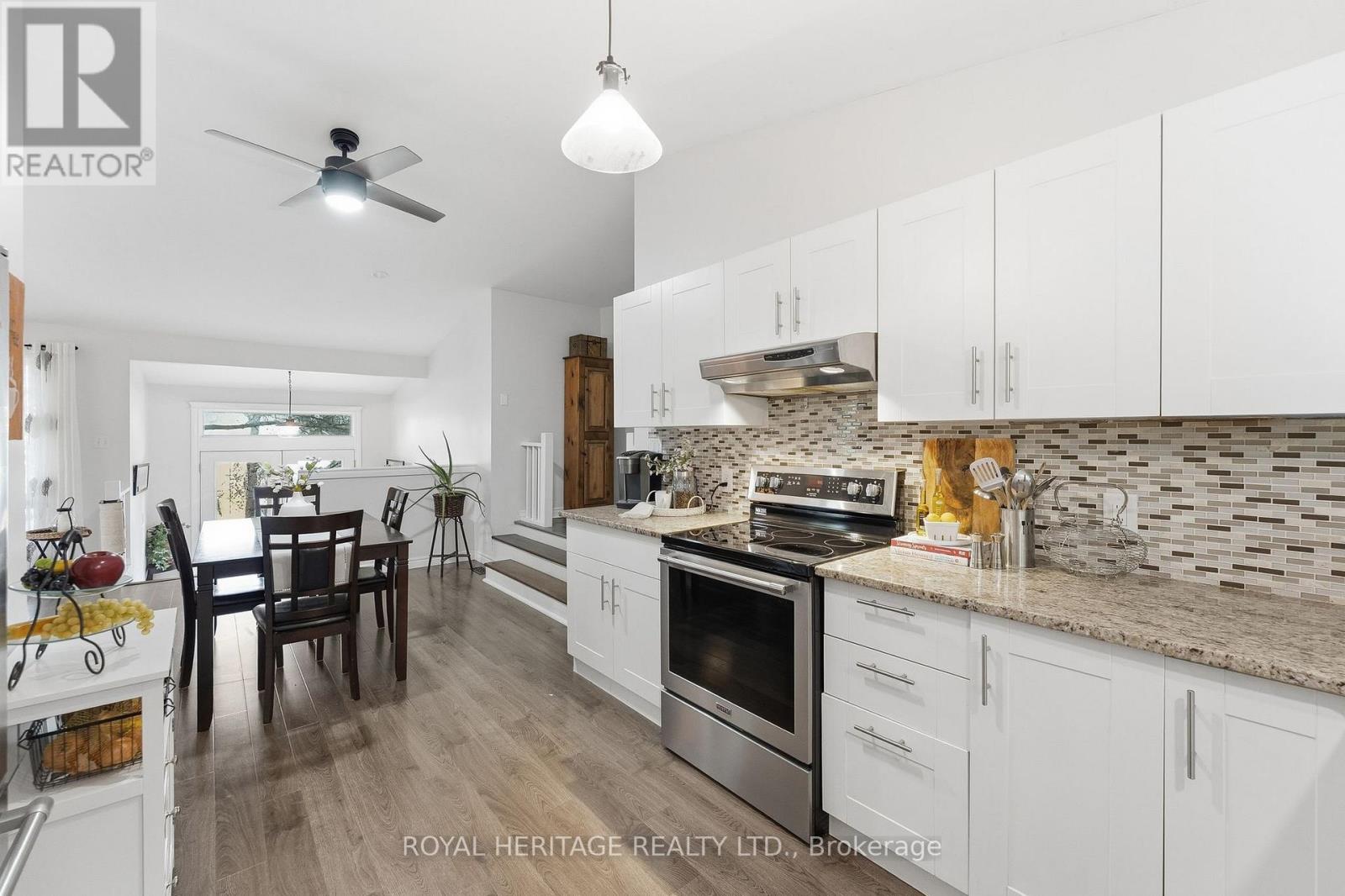 30 STOCKDALE ROAD - 6