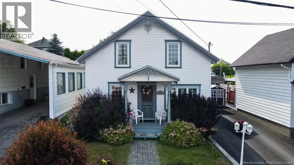11 33rd Avenue - 1