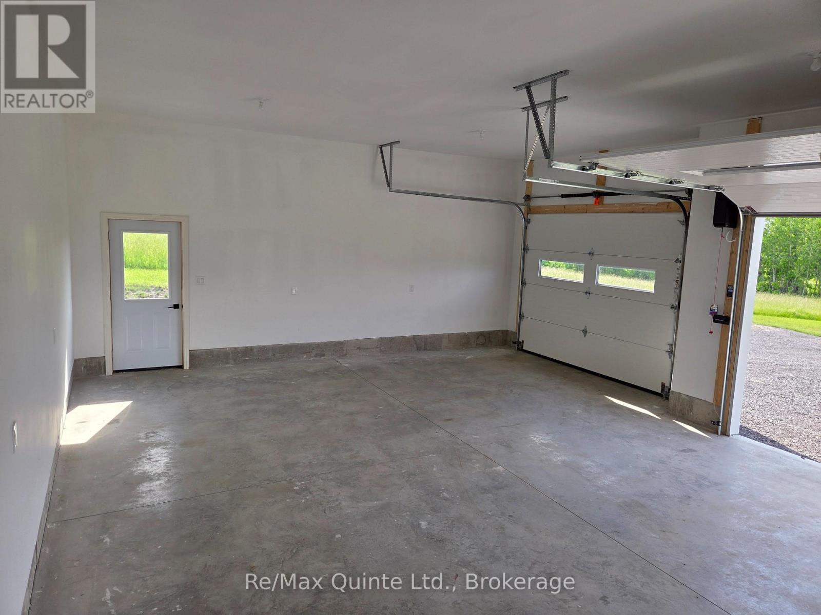 202 WINDMILL ROAD - 23