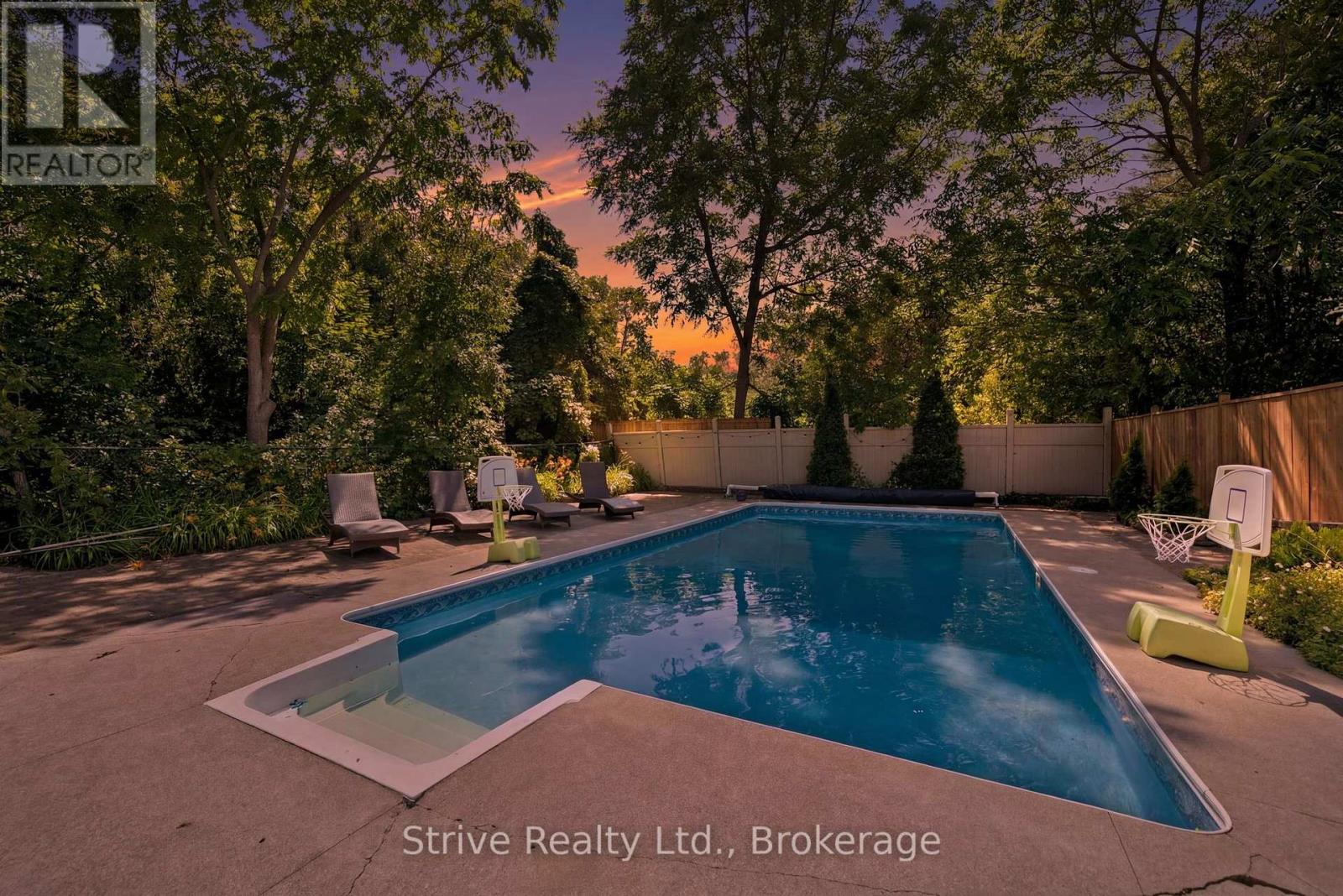 369 WALTON STREET - 44