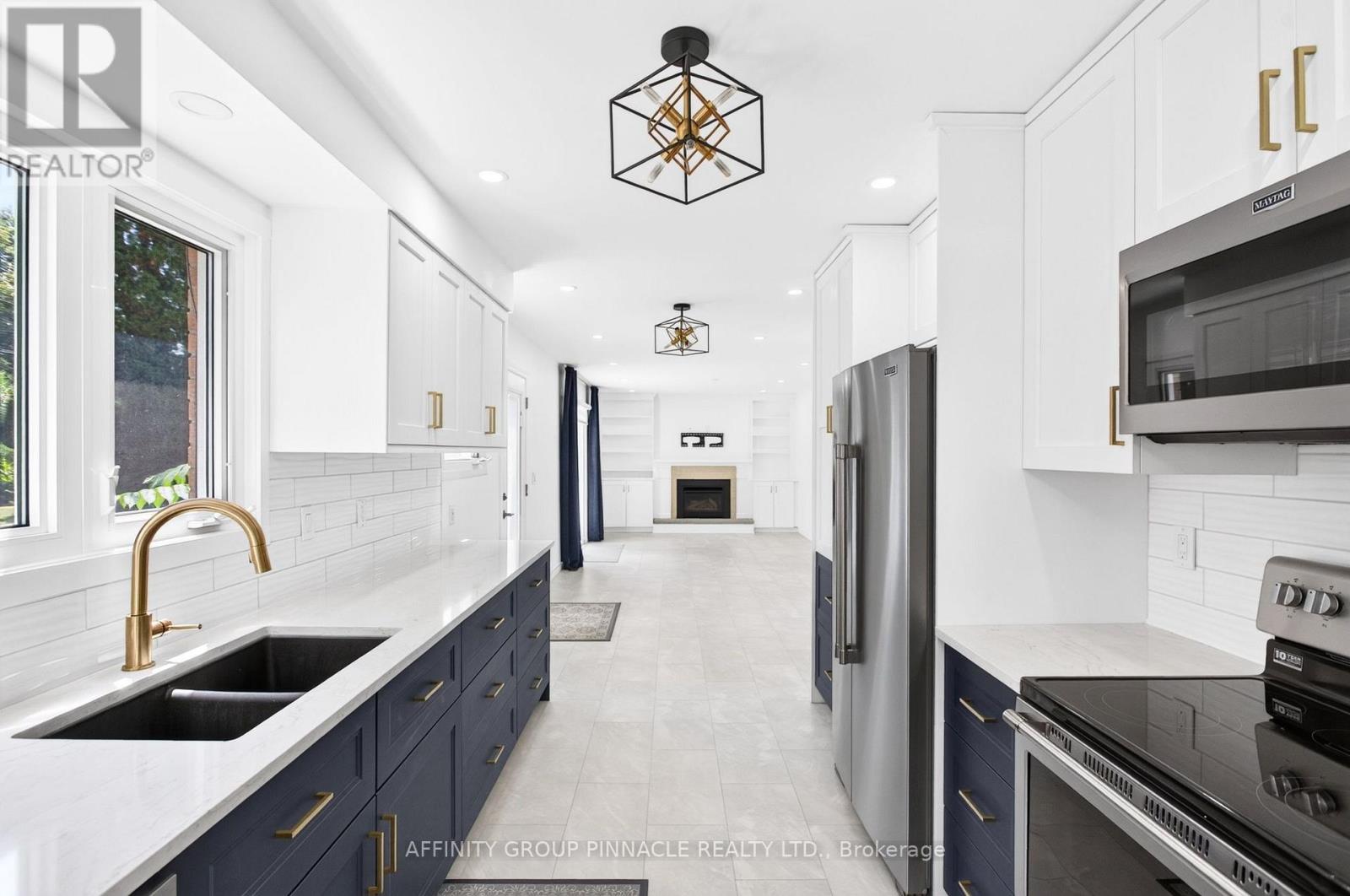 7 REDWING STREET - 13