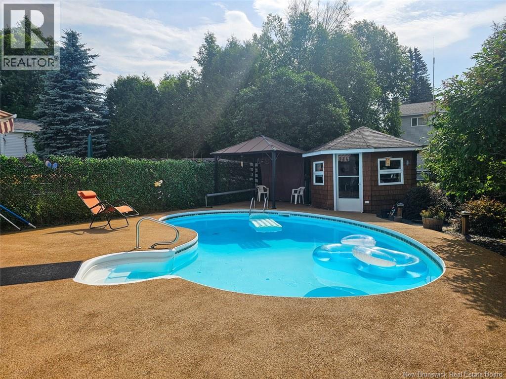 11 33rd Avenue - 28