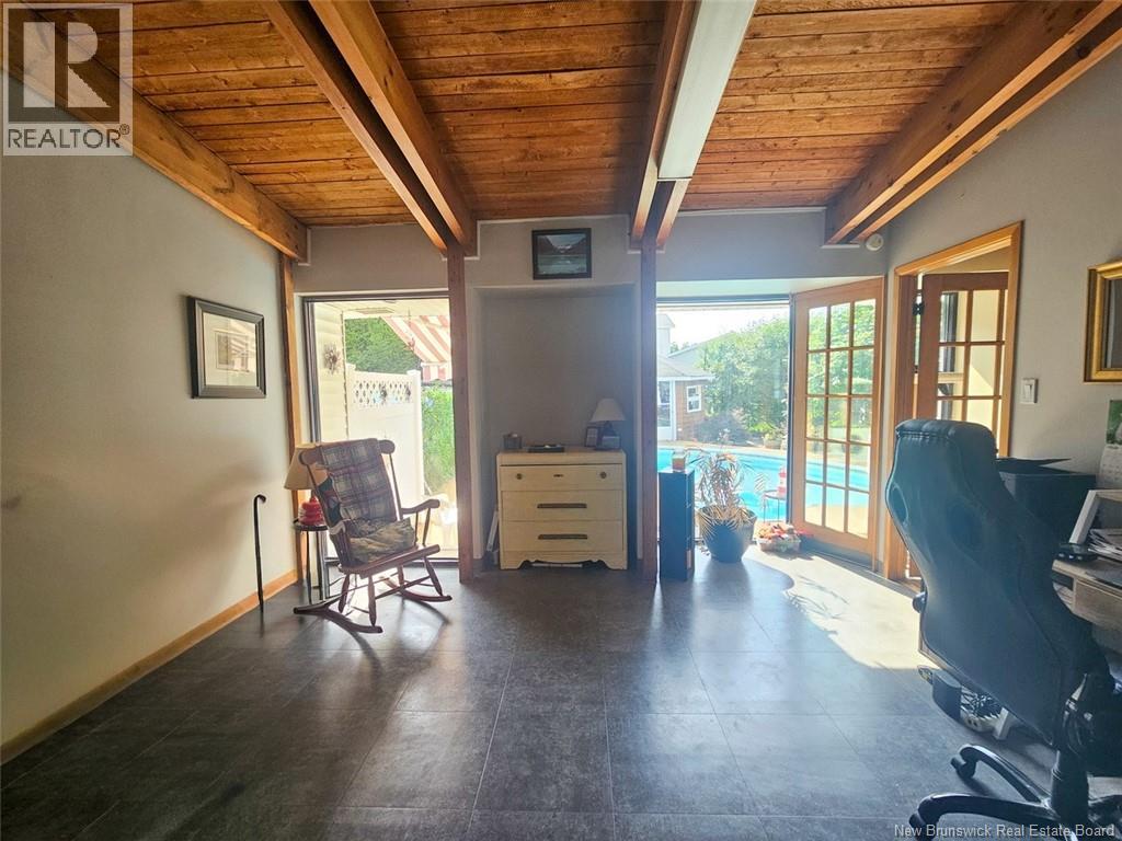 11 33rd Avenue - 8