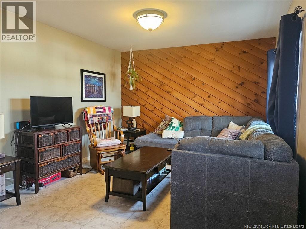 11 33rd Avenue - 11
