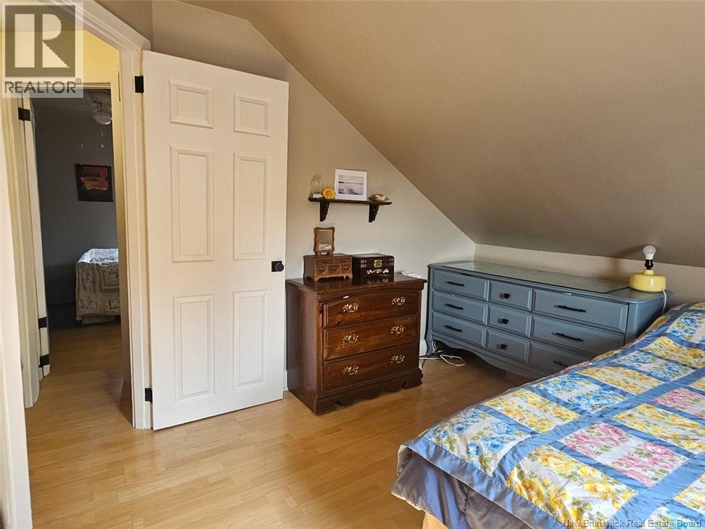 11 33rd Avenue - 21