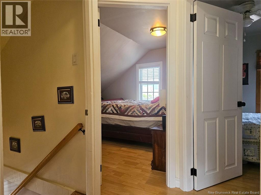 11 33rd Avenue - 16