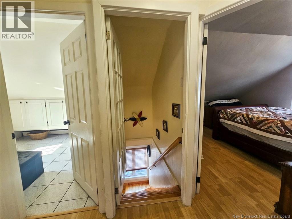 11 33rd Avenue - 15