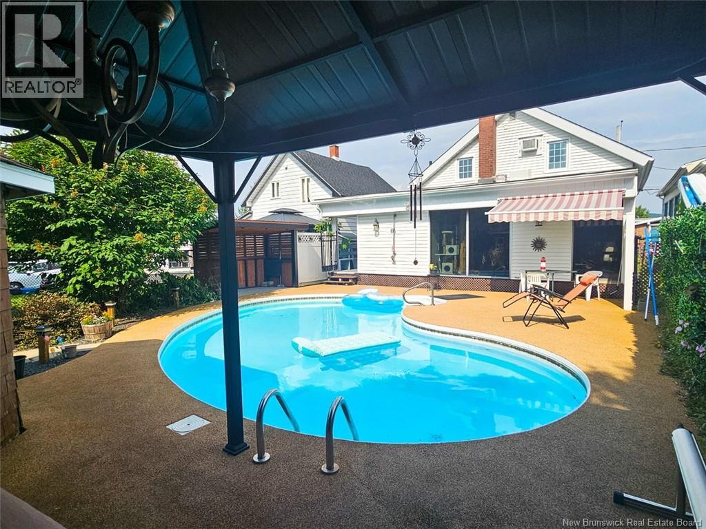 11 33rd Avenue - 26