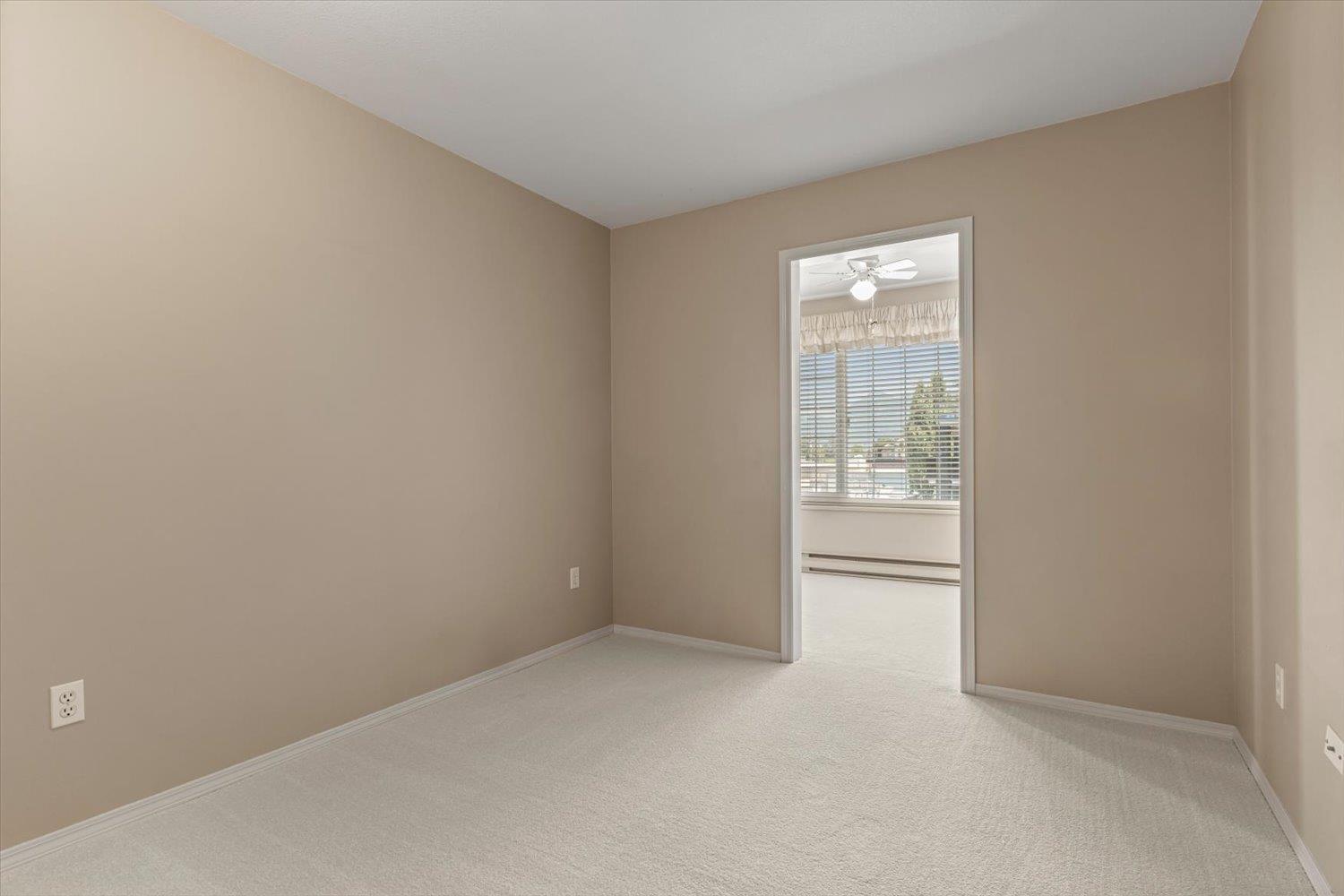306 45660 KNIGHT ROAD, Sardis West Vedder, Chilliwack