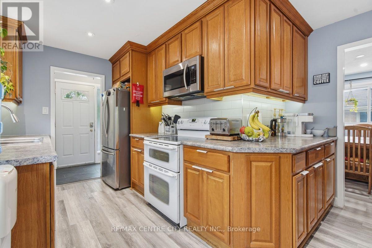1199 JALNA BOULEVARD - 12