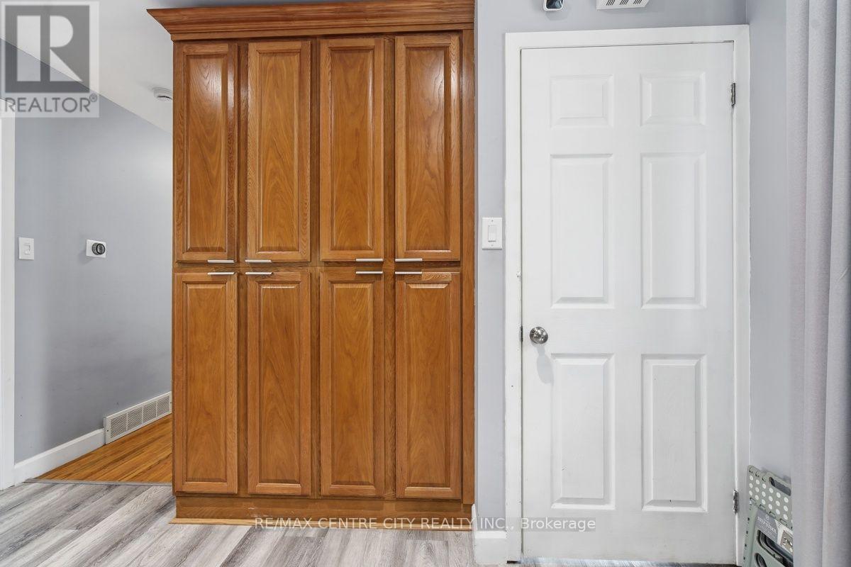 1199 JALNA BOULEVARD - 16
