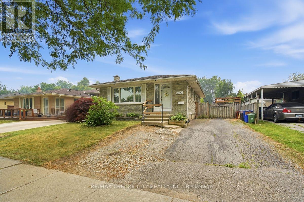 1199 JALNA BOULEVARD - 2