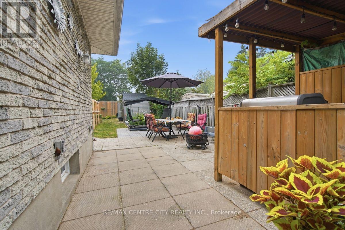 1199 JALNA BOULEVARD - 32