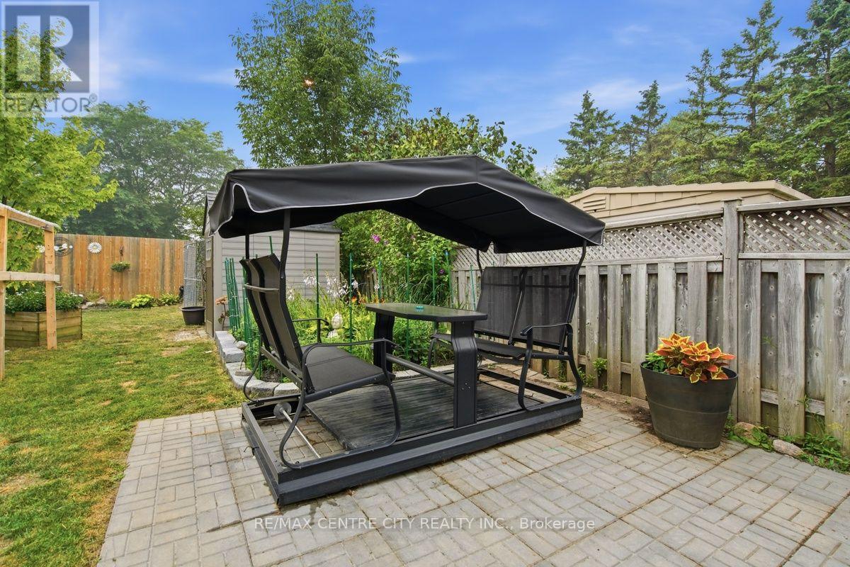 1199 JALNA BOULEVARD - 35