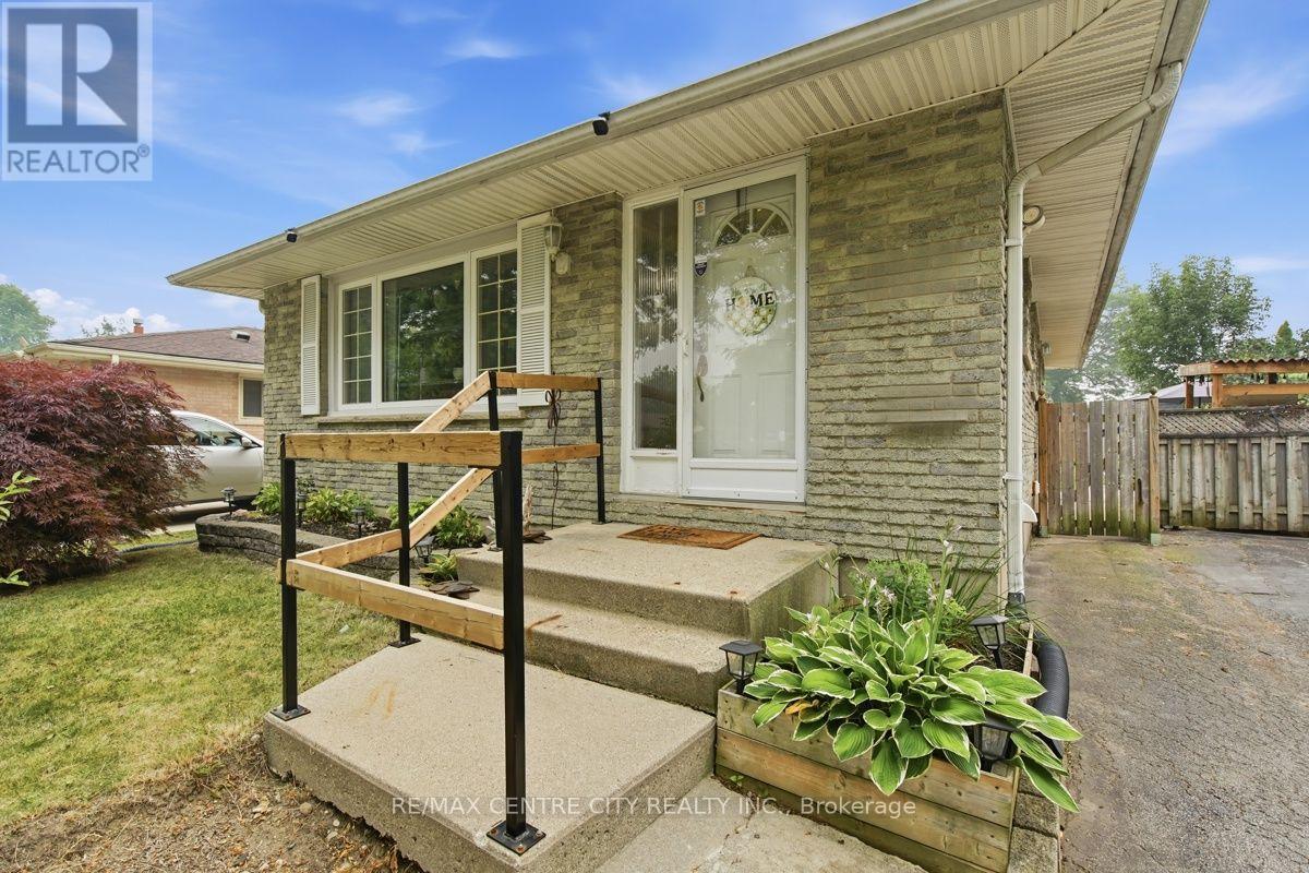 1199 JALNA BOULEVARD - 4