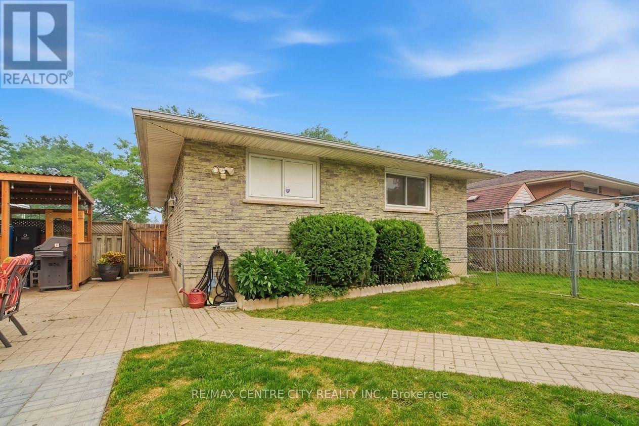 1199 JALNA BOULEVARD - 41
