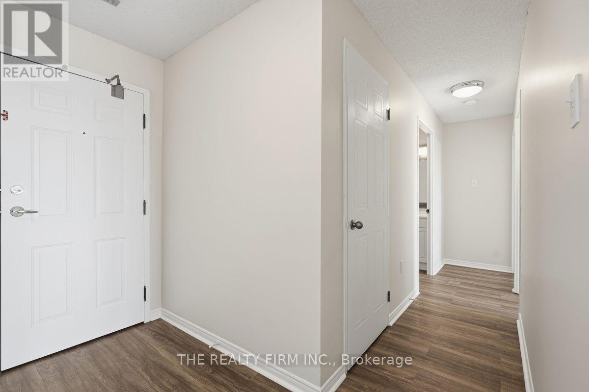 #904 76 BASELINE ROAD W - Image 21