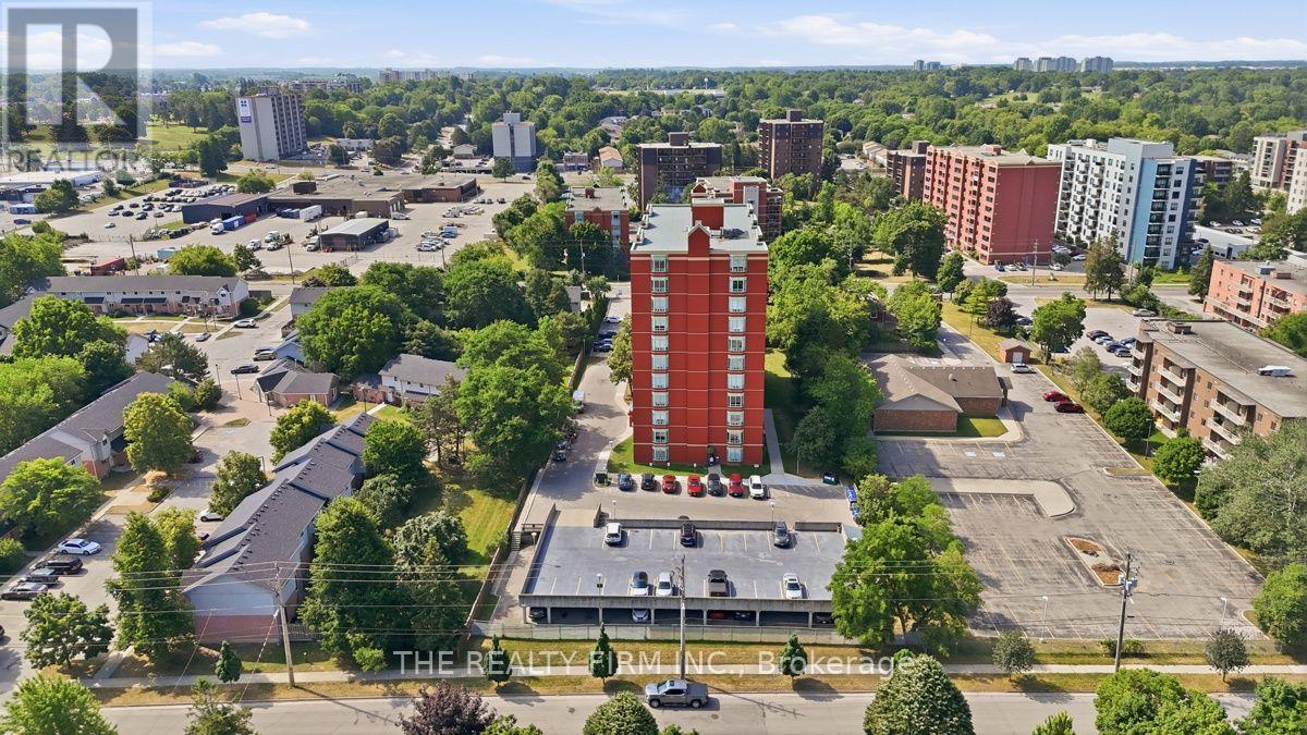 #904 76 BASELINE ROAD W - Image 37