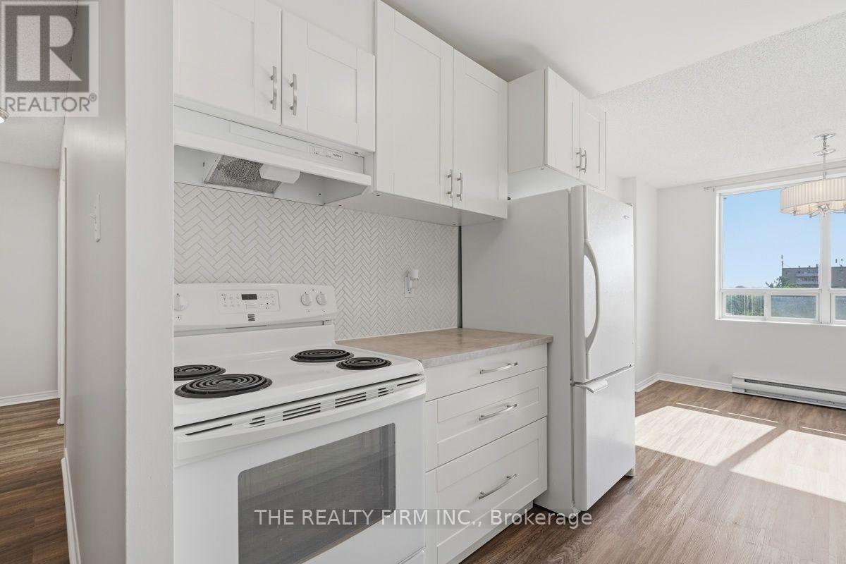 #904 76 BASELINE ROAD W - Image 9