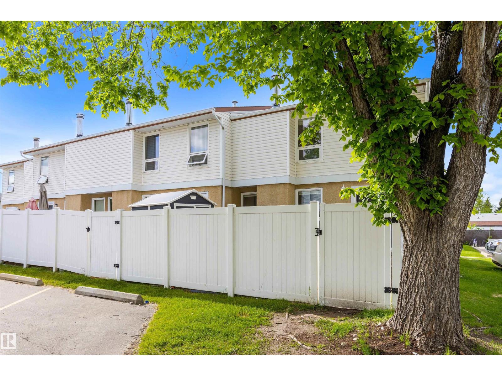#13 9310 Morinville DR - 29