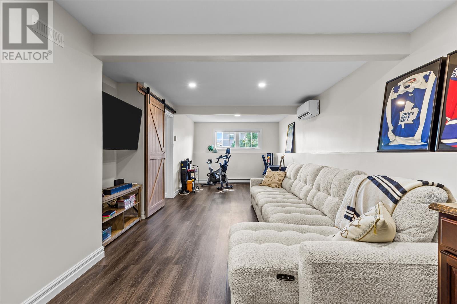 43 Dungarvan Street - 17