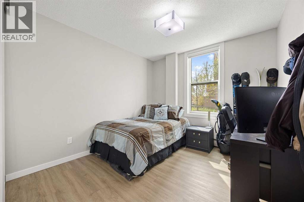 #102 1328 13 Avenue SW - 13