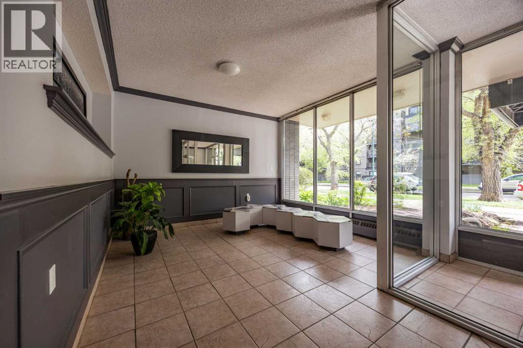 #102 1328 13 Avenue SW - 7