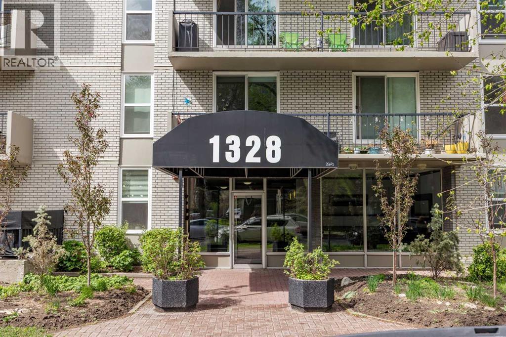 #102 1328 13 Avenue SW - 3