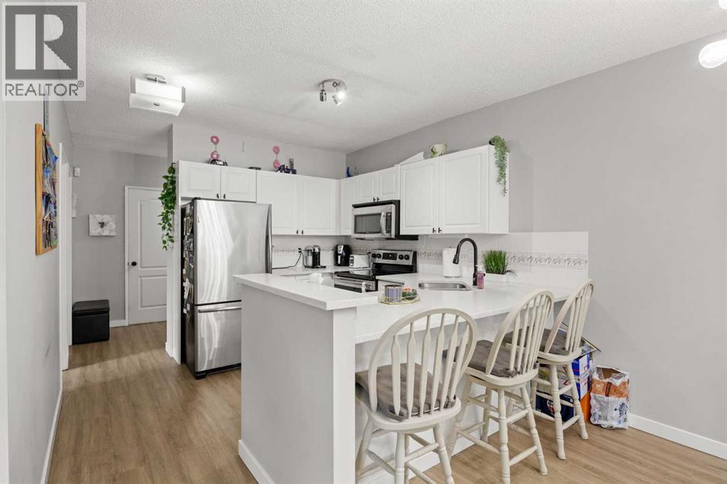 #102 1328 13 Avenue SW - 15