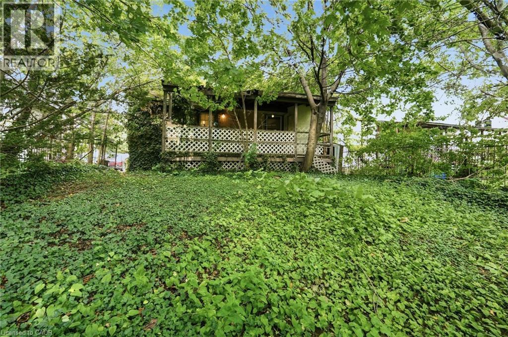 34 EATON Place - 29