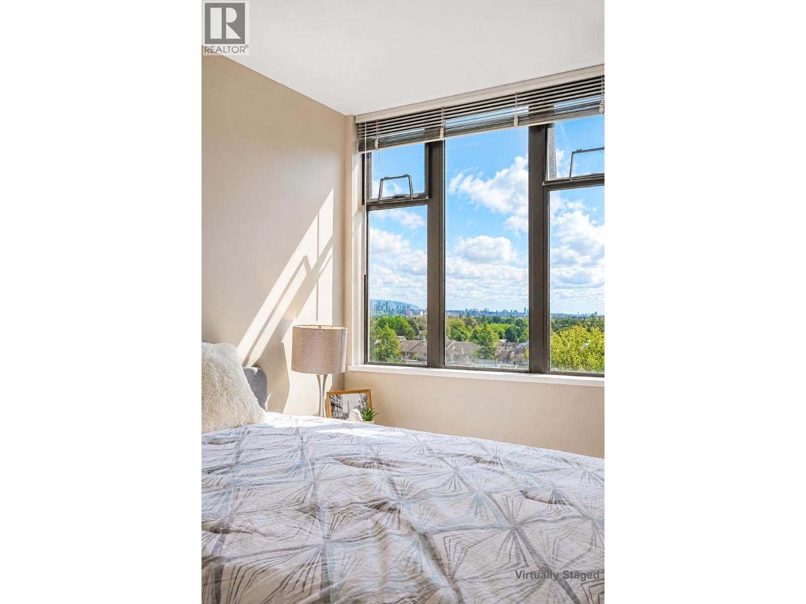 3 Bed, 3 Bath House for Sale in Richmond – 1001 5933 COONEY ROAD, Richmond – MLS# R3100303 - Image 9