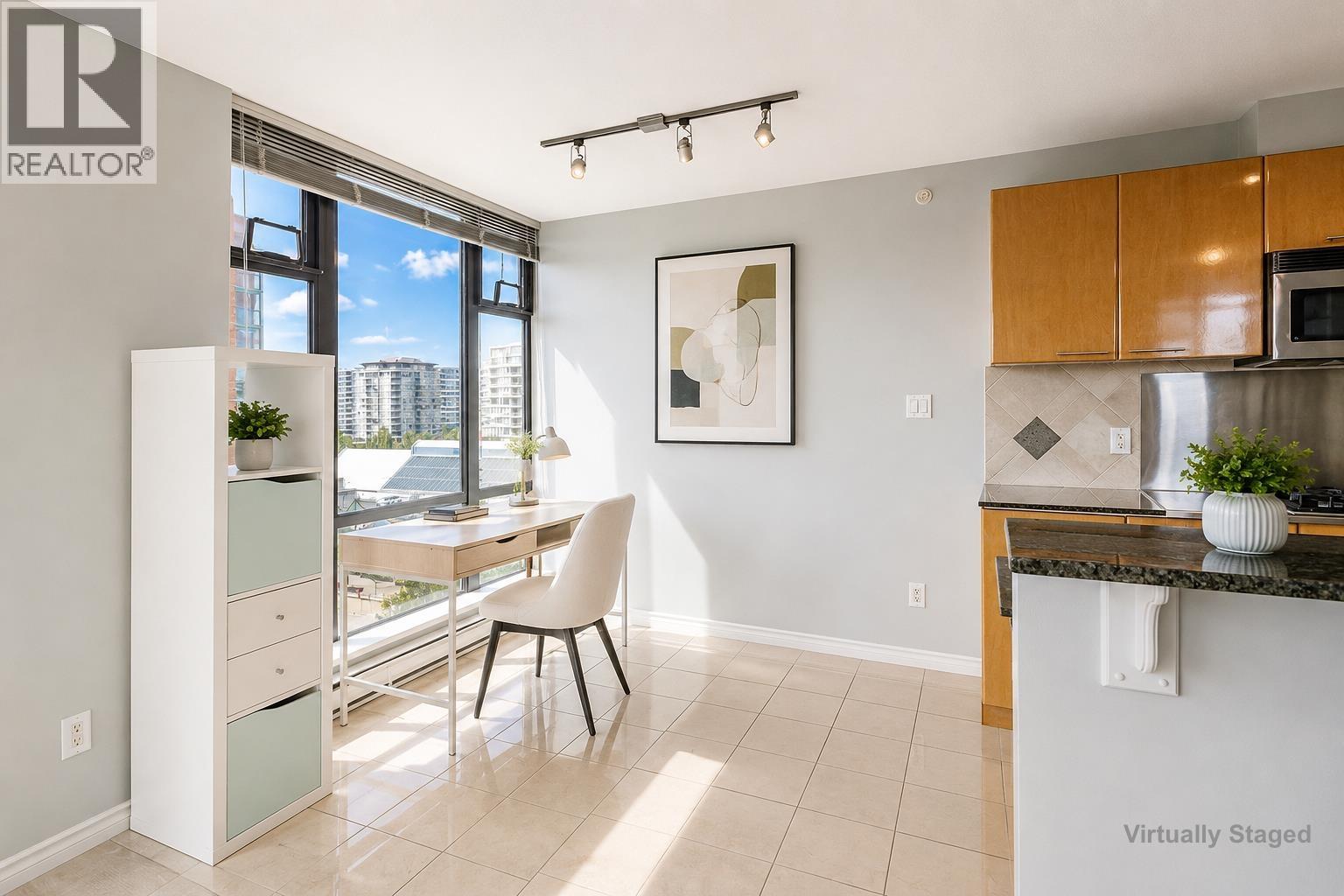 3 Bed, 3 Bath House for Sale in Richmond – 1001 5933 COONEY ROAD, Richmond – MLS# R3100303 - Image 3