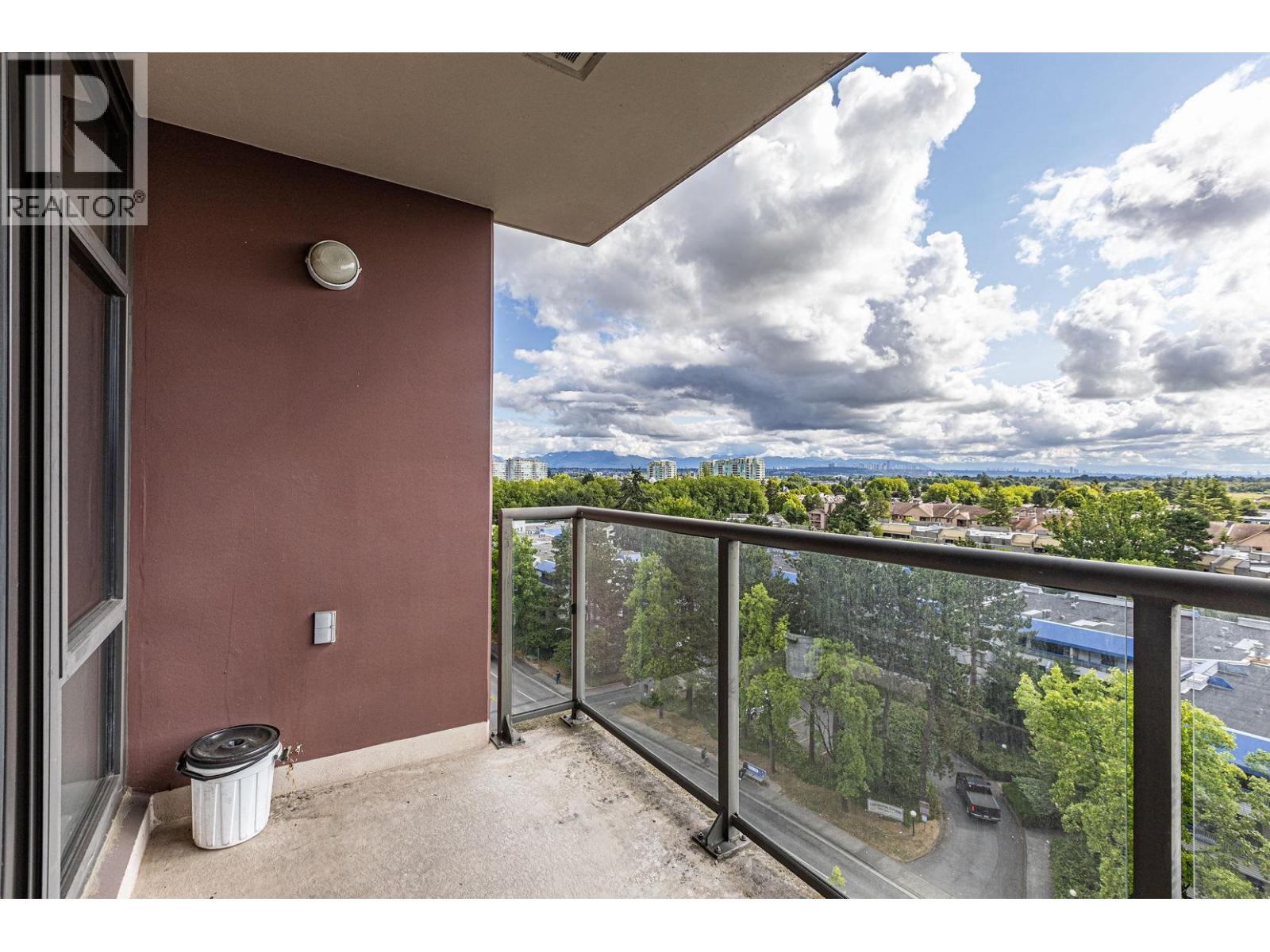 3 Bed, 3 Bath House for Sale in Richmond – 1001 5933 COONEY ROAD, Richmond – MLS# R3100303 - Image 13