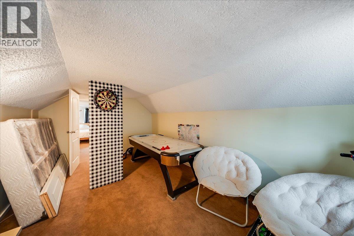 890 9TH Avenue - 21