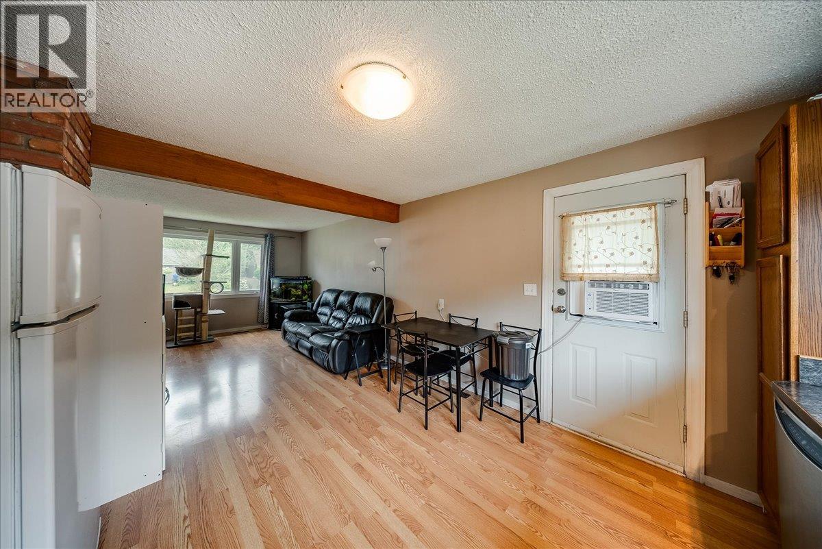 890 9TH Avenue - 11
