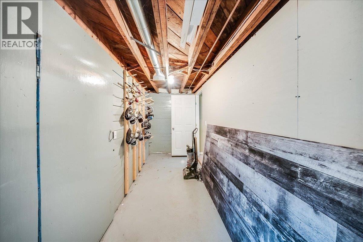 890 9TH Avenue - 27