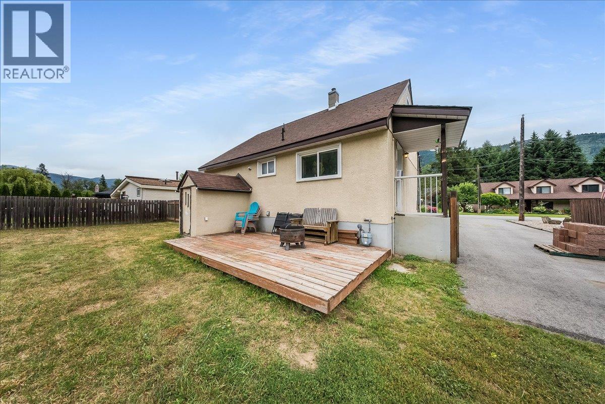 890 9TH Avenue - 28