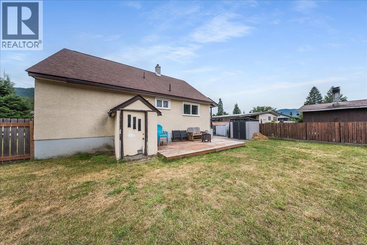 890 9TH Avenue - 29