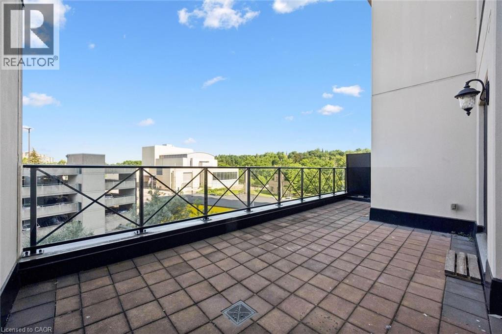 #308 160 MACDONNELL Street - 31