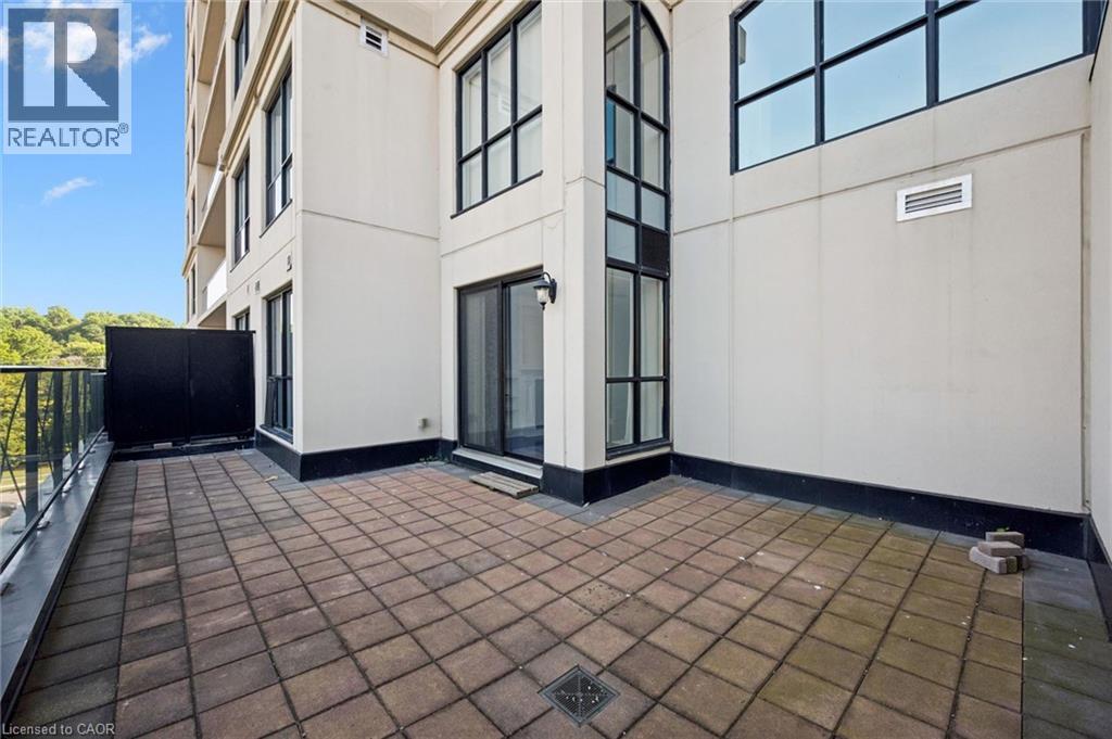 #308 160 MACDONNELL Street - 30