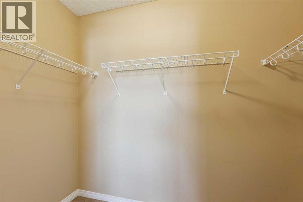 225 West Lakeview Drive - 26