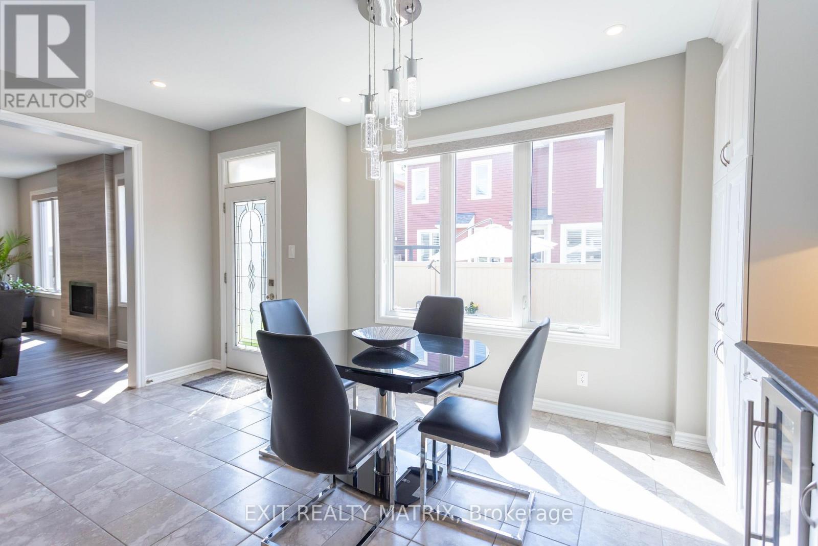 Condos for Sale in Ottawa – 555 ARUM TERRACE, Ottawa – By Peter Sagos - Image 16
